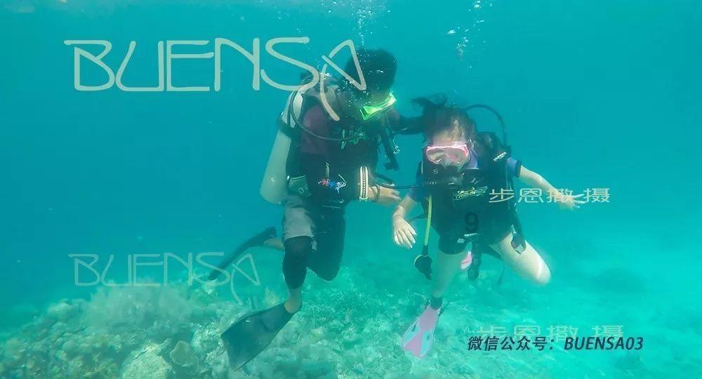 东南亚女孩逃脱